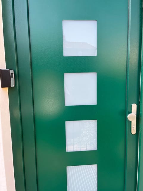 zentrumsnahe Ferienwohnung im Grünen Apartment in Röbel