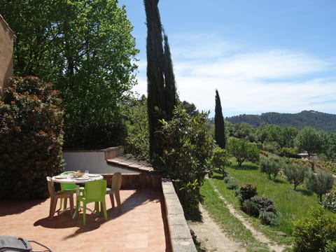 Holiday Home Les Vignes by Interhome House in La Cadière-d'Azur