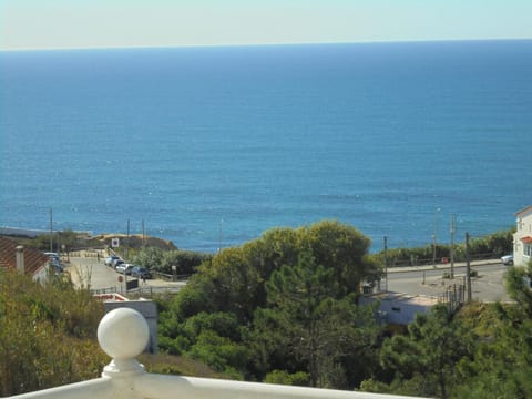 Property building, Nearby landmark, Natural landscape, Balcony/Terrace, Beach, Sea view