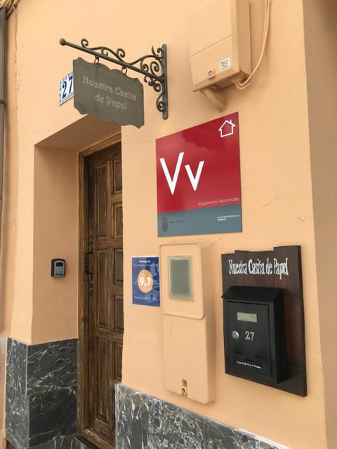 Nuestra Casita de Papel Apartment in Cehegín
