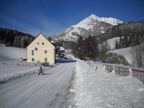 Property building, Winter