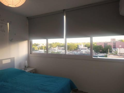 Bed, Bedroom, City view, Street view