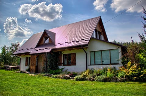 U Anuli House in Lviv Oblast