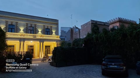 Dimora Charleston Lecce parcheggio privato in loco gratis Bed and Breakfast in Lecce