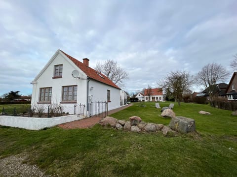 Historisches Inselhäuschen - Surfer/Kiter/Familien House in Ostholstein