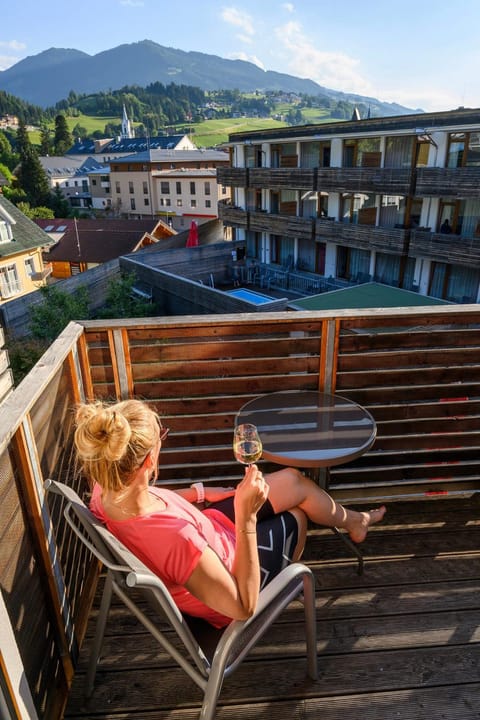 Balcony/Terrace, Photo of the whole room, Pool view