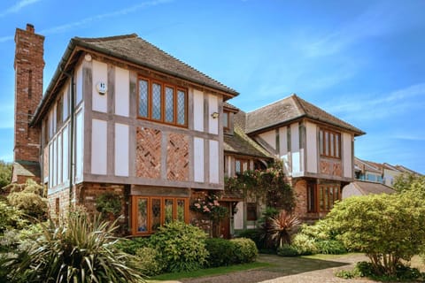 Wellington Quay Villa in Eastbourne