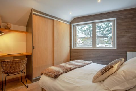 4 bedrooms appartement with city view furnished balcony and wifi at L'Alpe d'huez Condominio in Huez