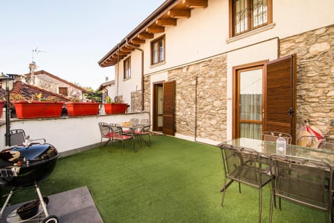 BBQ facilities, Balcony/Terrace