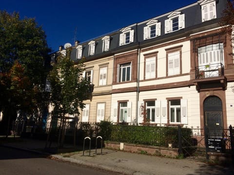 Facade/entrance, Garden view