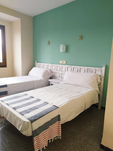 Hostal Santa Ana Bed and Breakfast in Lloret de Mar