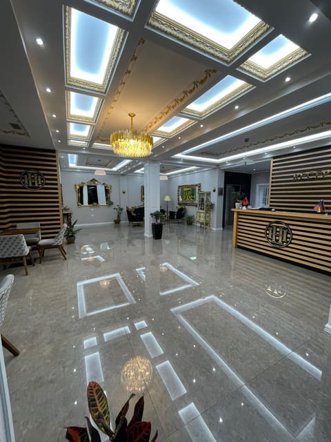 Property building, Facade/entrance, Lobby or reception