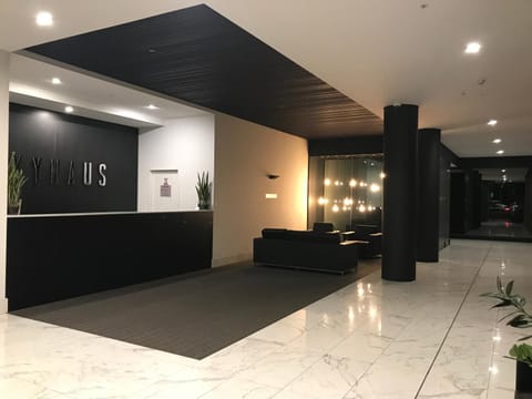 New Luxurious Skyview 2Bedroom Apartment Liverpool Eigentumswohnung in Sydney