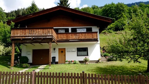 Property building, Natural landscape, Garden, View (from property/room), Parking
