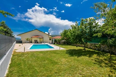 Villa Tea in Imotski, private pool Villa in Split-Dalmatia County