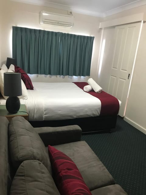 O'Shea's Royal Hotel Hotel in Goondiwindi