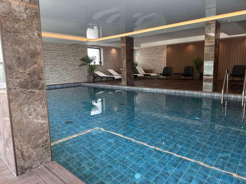 Spa and wellness centre/facilities, Swimming pool