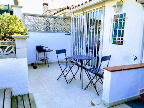 Patio, Day, BBQ facilities, BBQ facilities, View (from property/room), Balcony/Terrace