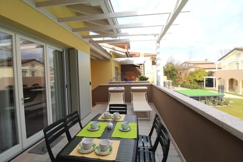 Property building, View (from property/room), Balcony/Terrace