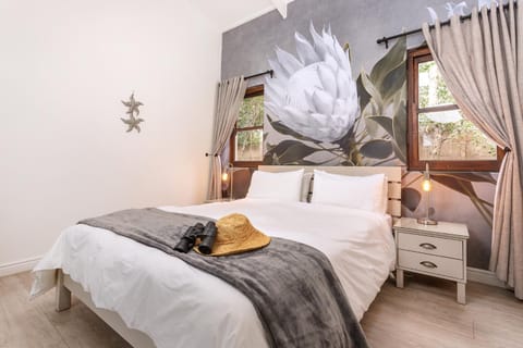 Sixteen Guesthouse on Main Bed and Breakfast in Hermanus