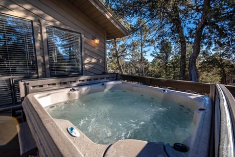 A Trip to Heaven, 5 Bedrooms, Pool Table, Fireplace, WiFi, Grill, Sleeps 12 Haus in Ruidoso