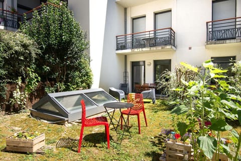 Annecy Carré Royal en hypercentre avec jardin terrasse privatif Apartamento in Annecy