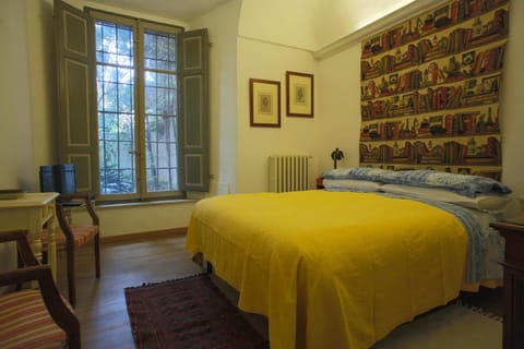 Two rooms apartment in Palazzo Malaspina Condo in Piacenza