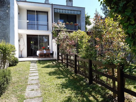 ISEO CHARME VILLAS Villa in Iseo
