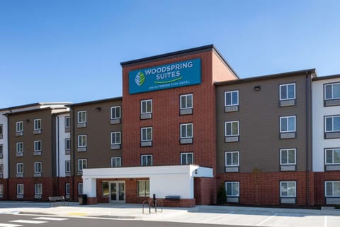 WoodSping Suites Washington DC East Arena Drive Hotel in Prince Georges County