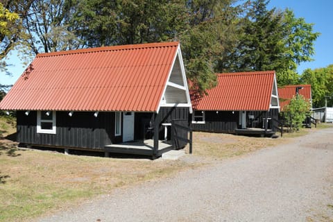 Svalereden Camping Cottages Camping /
Complejo de autocaravanas in Frederikshavn