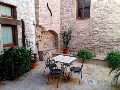 Property building, Decorative detail