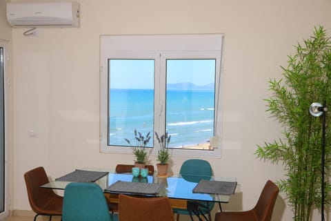 Living room, Dining area, Sea view