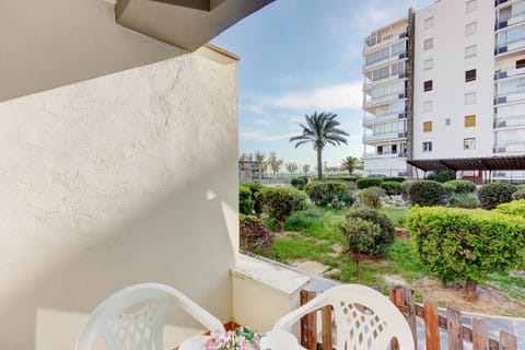 Balcony/Terrace, Garden view