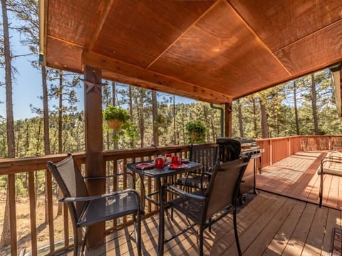 My Happy Place, 3 Bedrooms, Hot Tub, Fireplace, Jetted Tub, WiFi, Sleeps 6 Haus in Ruidoso