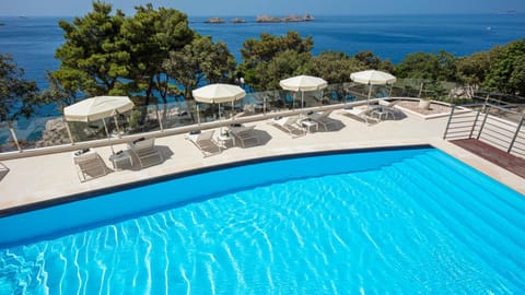 View (from property/room), Sea view, Swimming pool