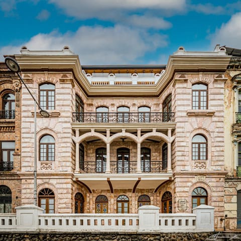 Property building, Facade/entrance, Bird's eye view