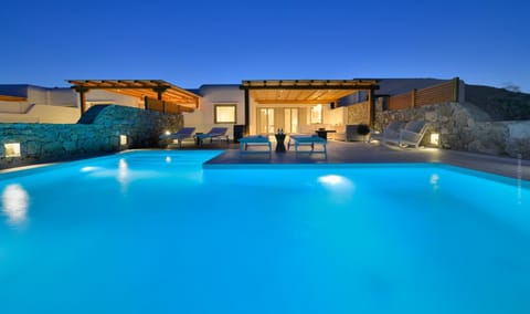 Patio, Facade/entrance, Night, Summer, On site, Sea view, Swimming pool