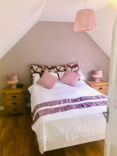 Red Deer Cosy Apartment in Letterfrack Connemara Condo in County Mayo