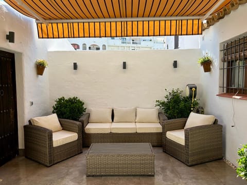 Patio, Seating area