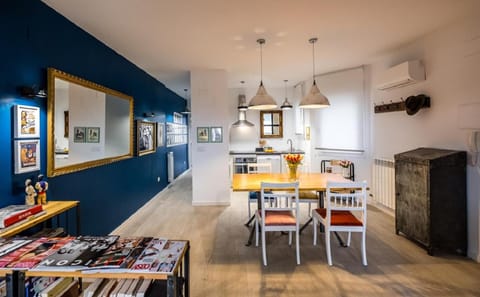 Lobby or reception, Dining area, Communal kitchen