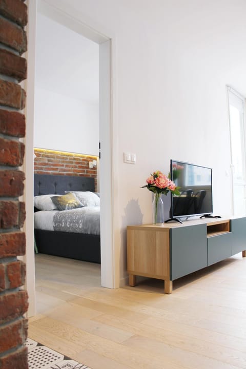Comfy with great city view by Cooee Apartments Copropriété in Warsaw