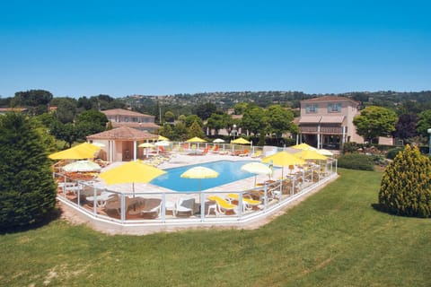 Le Champ d'Eysson Aparthotel Campground/ 
RV Resort in French Riviera