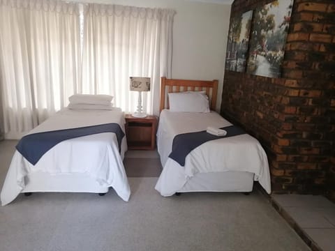 Dove's Nest Guest House Alojamiento y desayuno in Gauteng