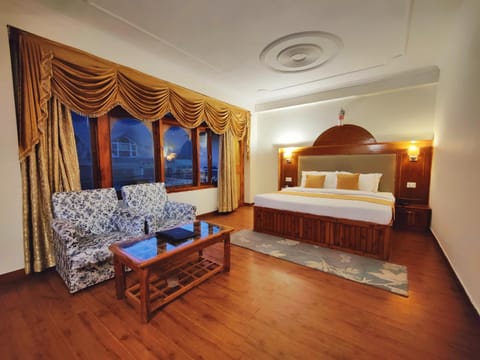Hotel Surya International - Manali Hotel in Manali