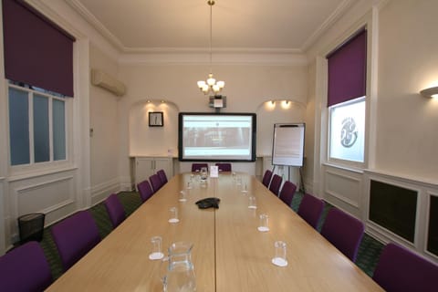 Meeting/conference room