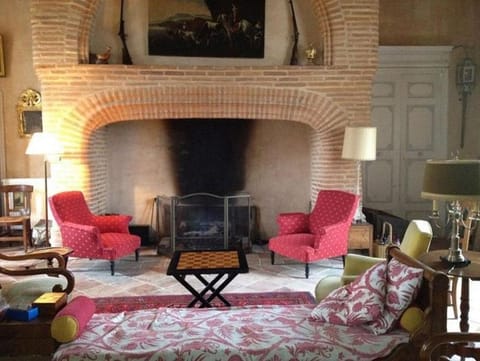 Chateau de Thegra Bed and Breakfast in Toulouse