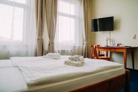 Bed, Photo of the whole room, Decorative detail