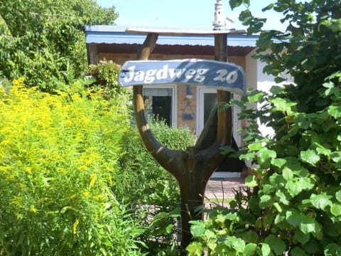 Bungalow Ungers Welt 1 Apartamento in Nienhagen