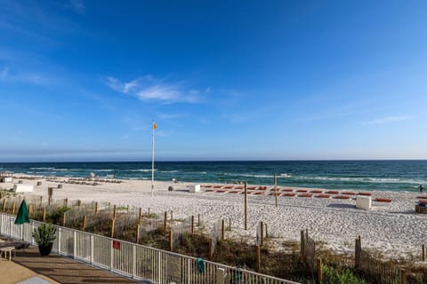 Emerald Isle 2207 Apartment in Panama City Beach