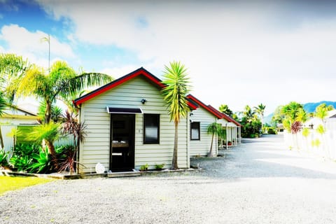 Tairua Shores Motel Motel in Auckland Region